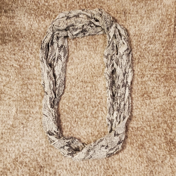 Express Infinity Scarf - Picture 2 of 5